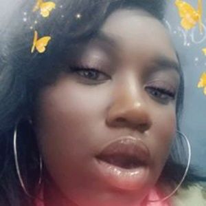 Meet your Posher, Briana